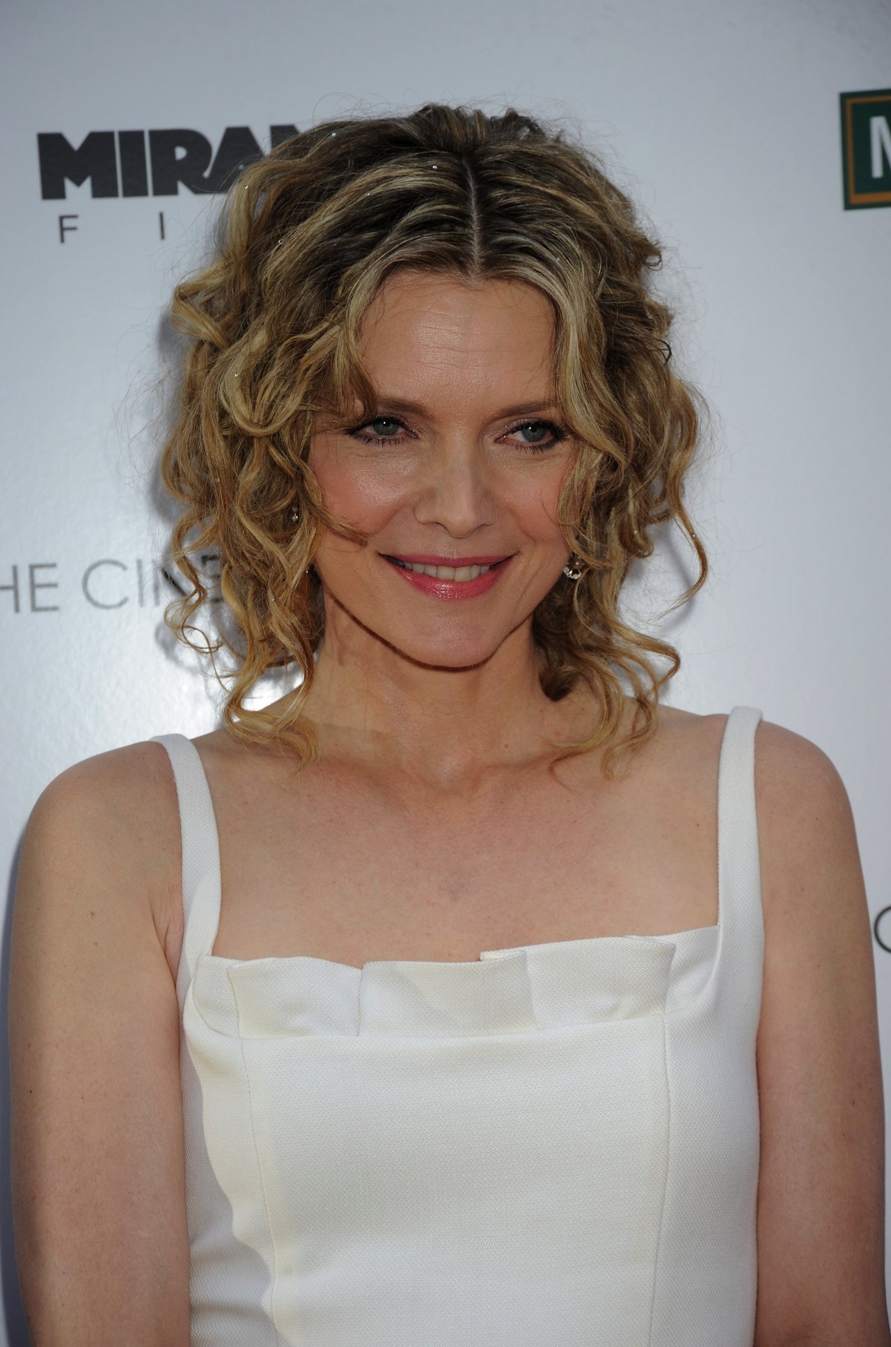 Michelle Pfeiffer leaked wallpapers