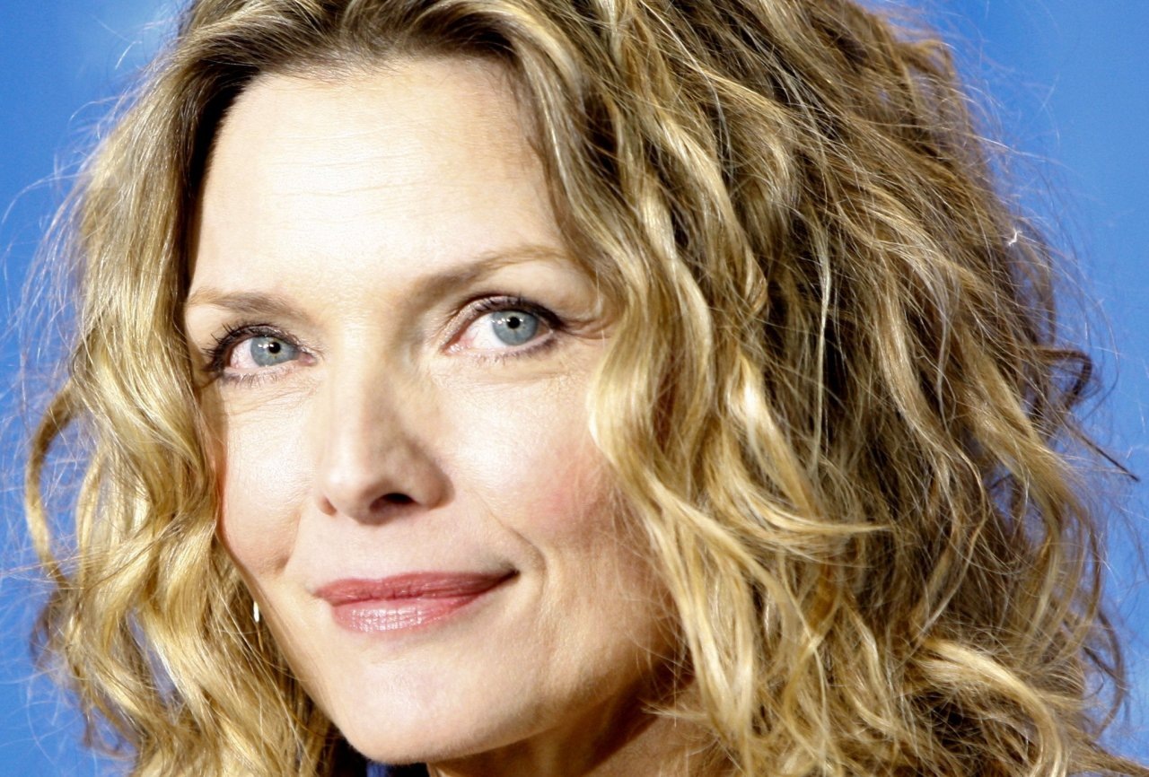 Michelle Pfeiffer leaked wallpapers