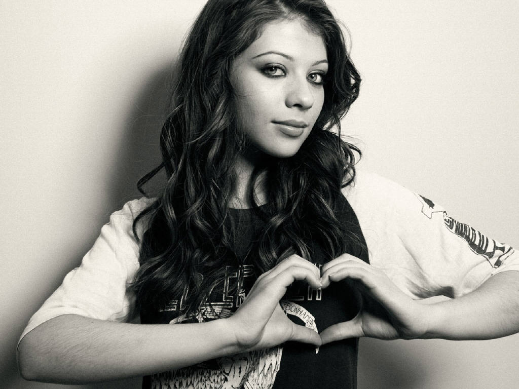 Michelle Trachtenberg leaked wallpapers