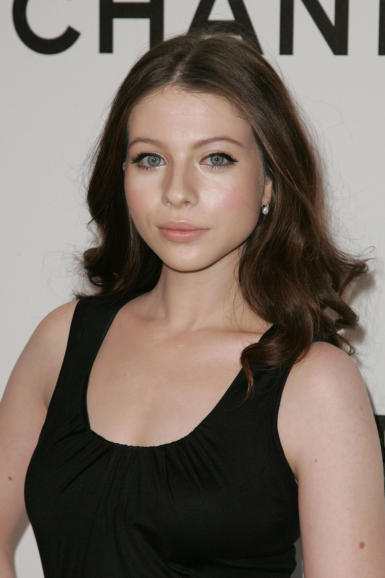 Michelle Trachtenberg leaked wallpapers