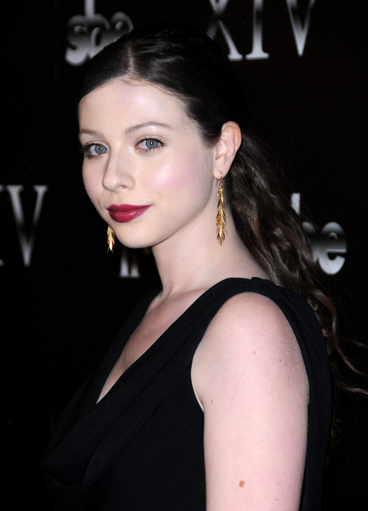 Michelle Trachtenberg leaked wallpapers