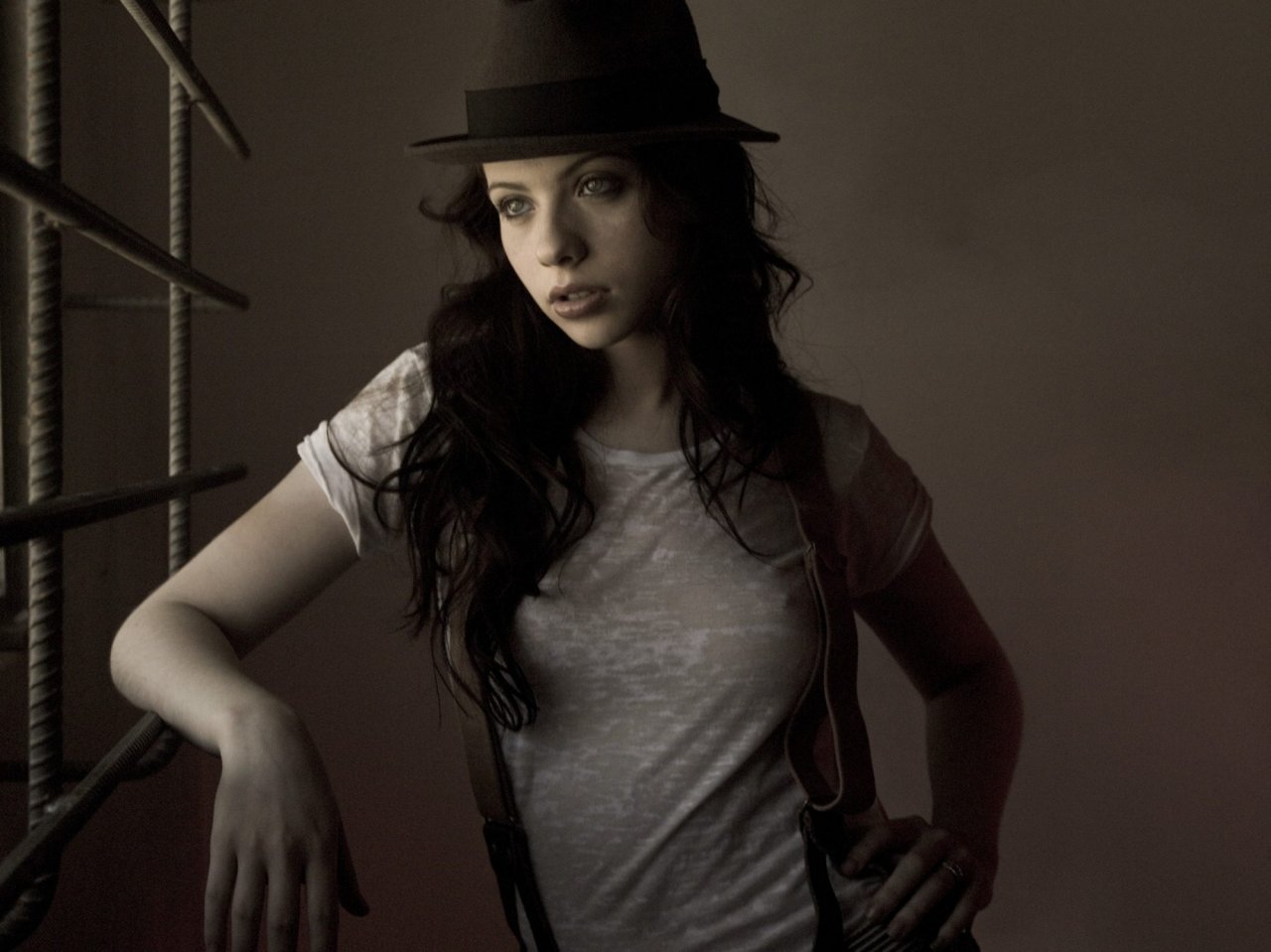 Michelle Trachtenberg leaked wallpapers