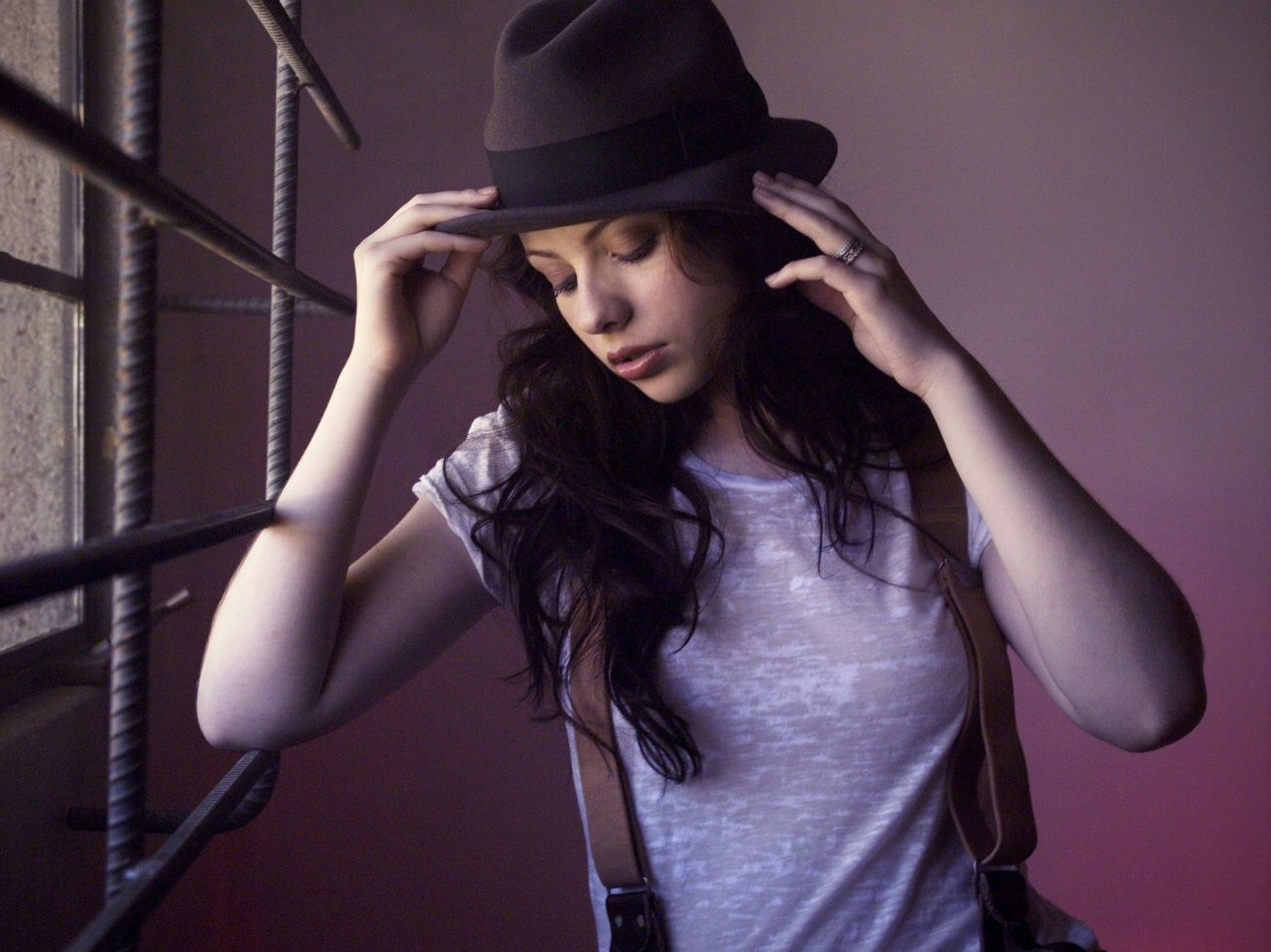 Michelle Trachtenberg leaked wallpapers