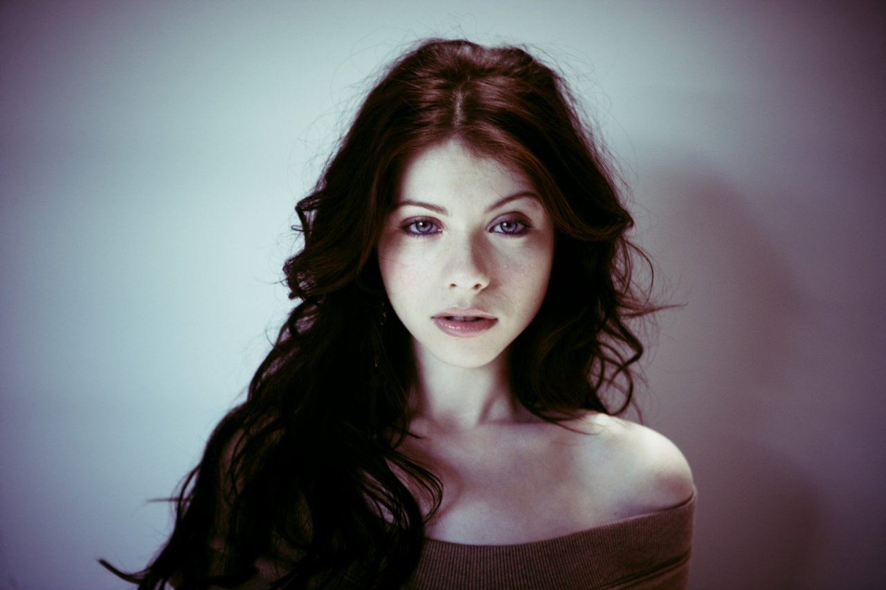 Michelle Trachtenberg leaked wallpapers