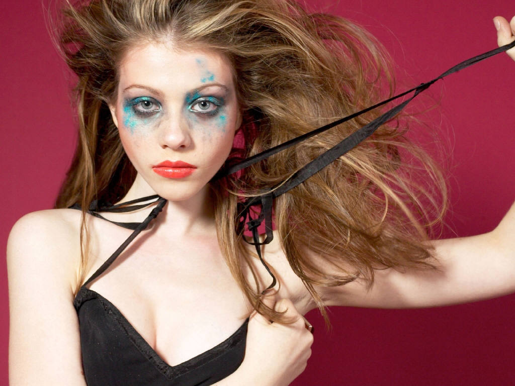 Michelle Trachtenberg leaked wallpapers