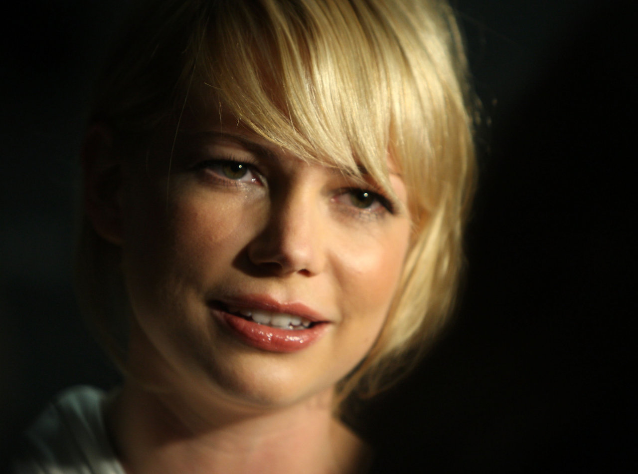 Michelle Williams leaked wallpapers