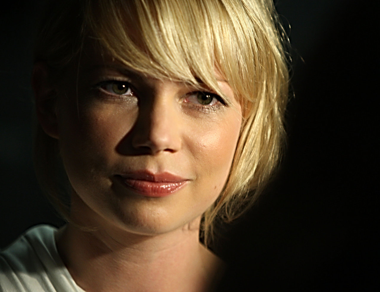 Michelle Williams leaked wallpapers