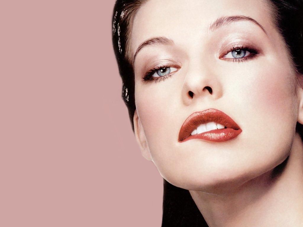 Milla Jovovich leaked wallpapers