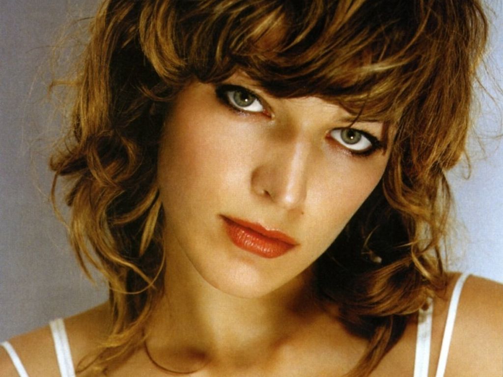 Milla Jovovich leaked wallpapers