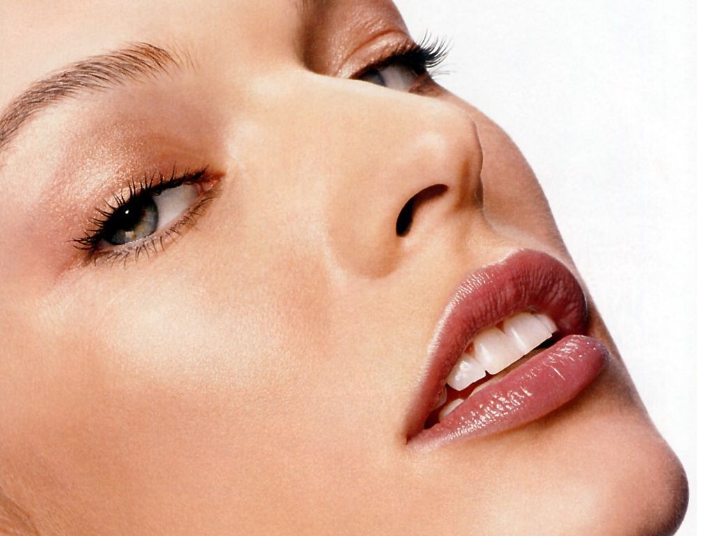 Milla Jovovich leaked wallpapers