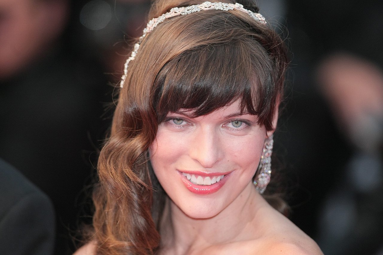 Milla Jovovich leaked wallpapers