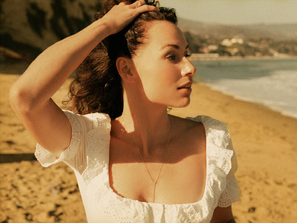 Minnie Driver leaked wallpapers