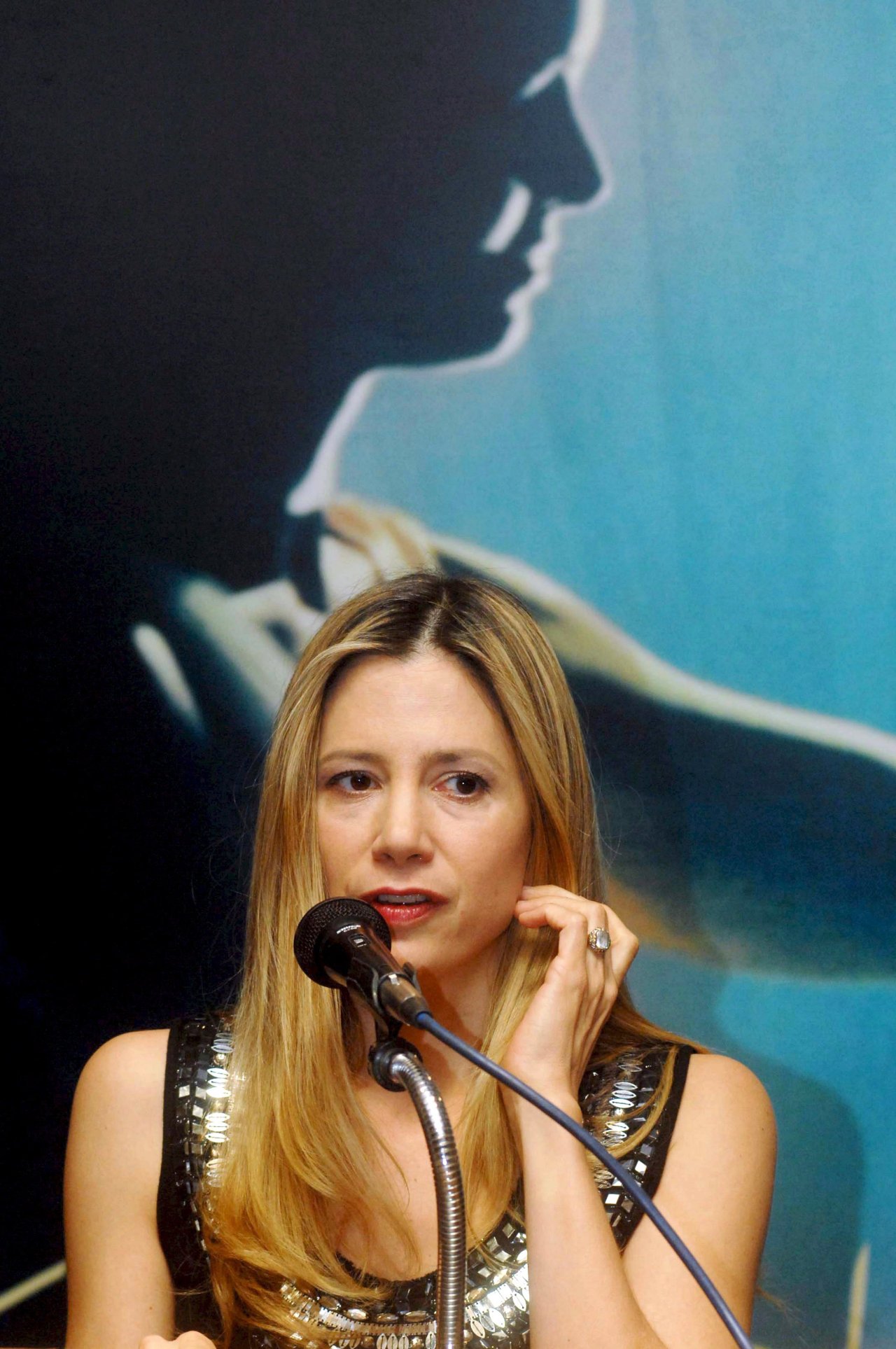 Mira Sorvino leaked wallpapers