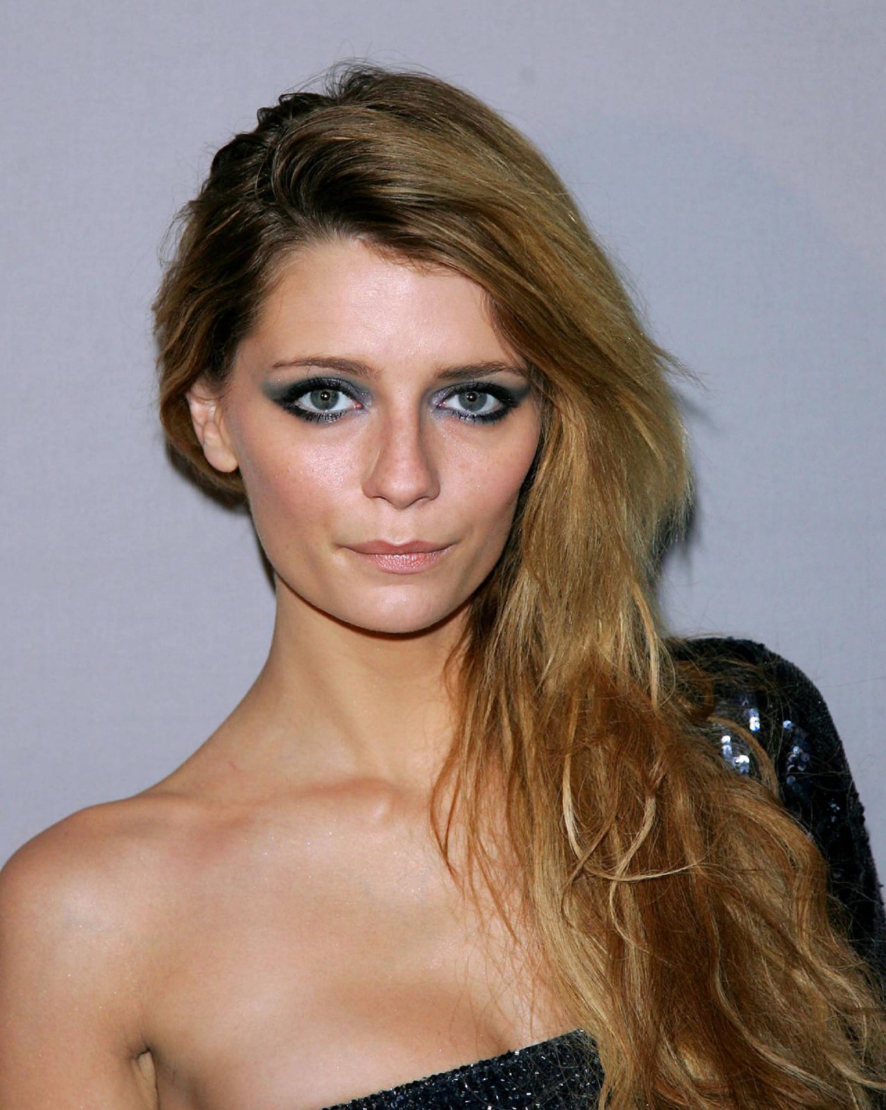 Mischa Barton leaked wallpapers