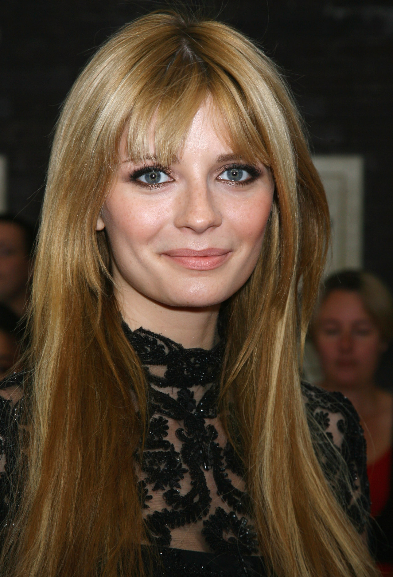 Mischa Barton leaked wallpapers