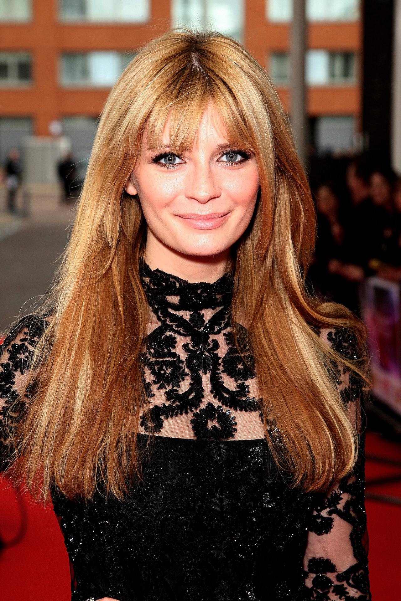Mischa Barton leaked wallpapers
