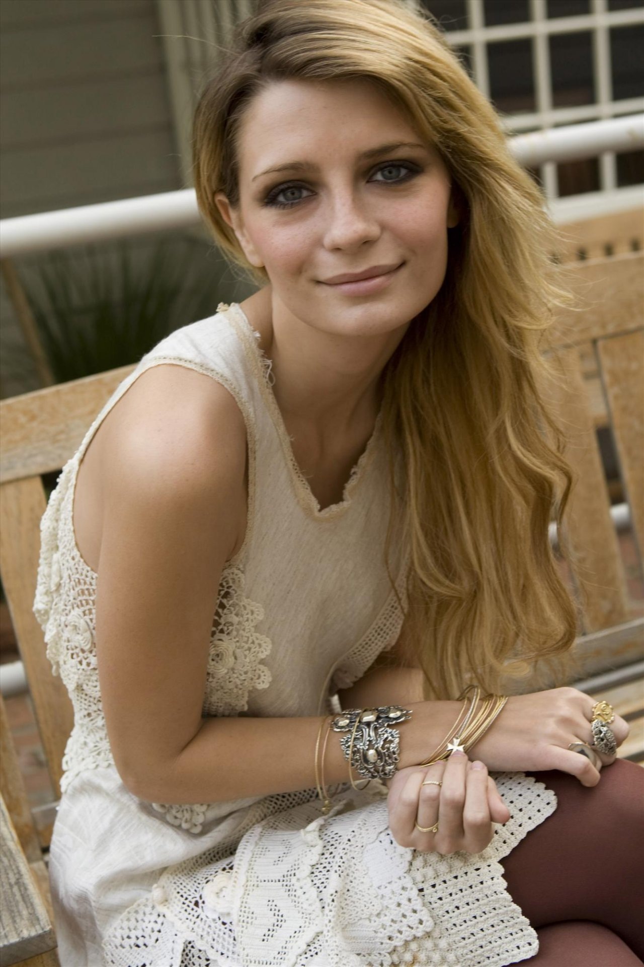 Mischa Barton leaked wallpapers