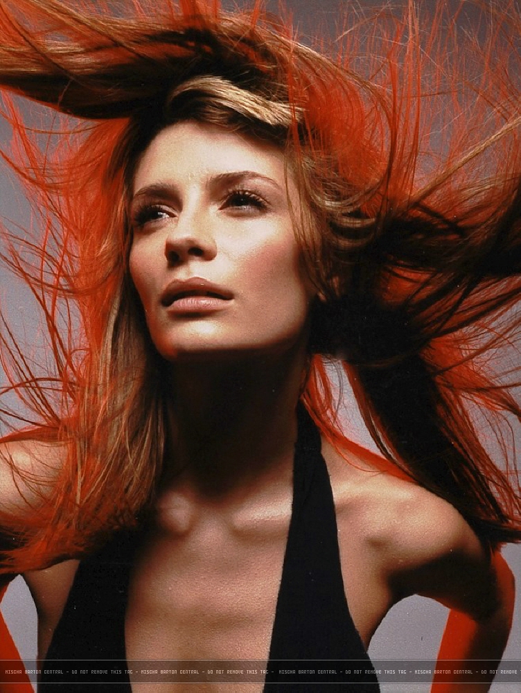 Mischa Barton leaked wallpapers