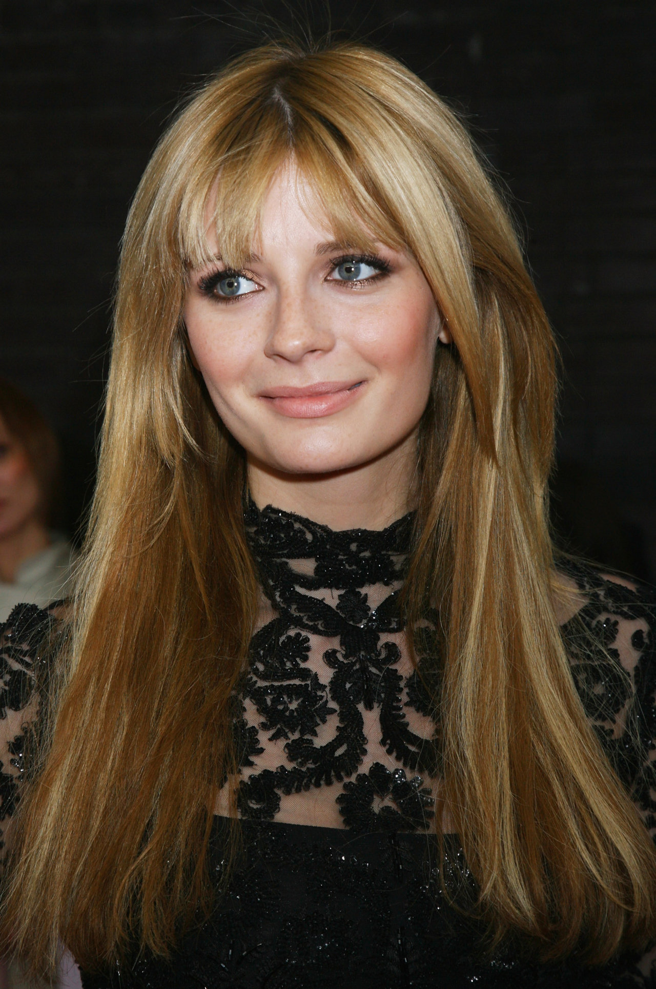 Mischa Barton leaked wallpapers