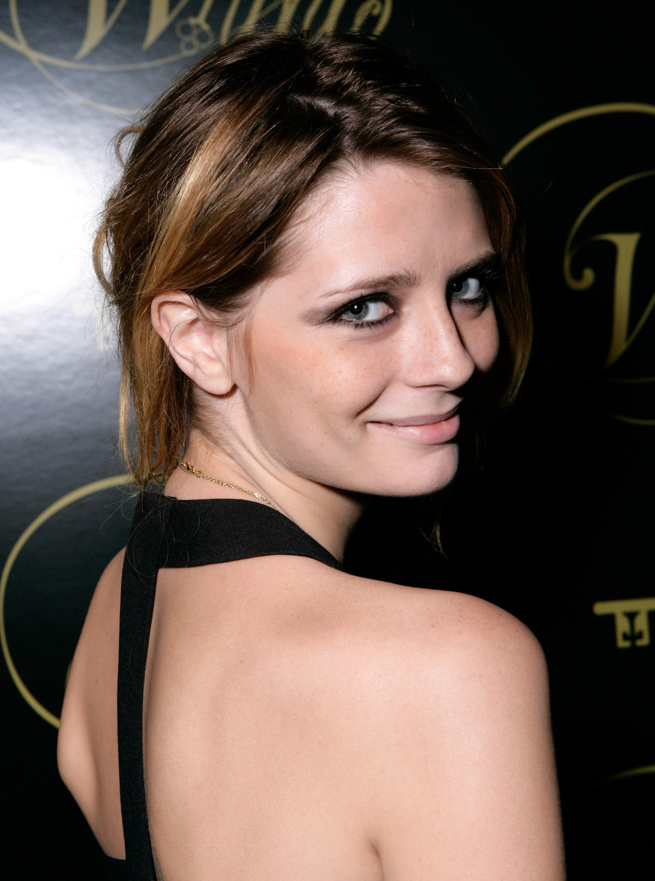 Mischa Barton leaked wallpapers