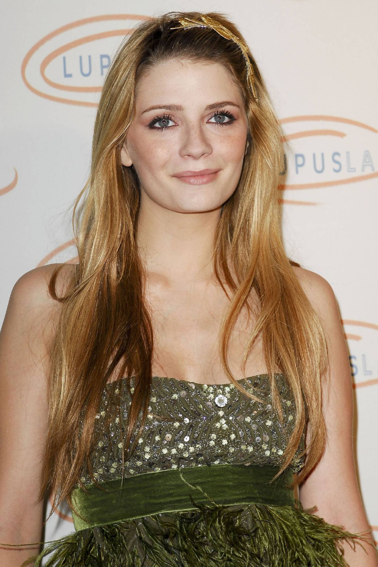 Mischa Barton leaked wallpapers