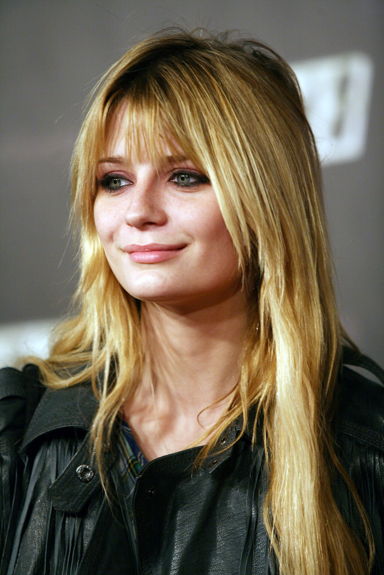 Mischa Barton leaked wallpapers