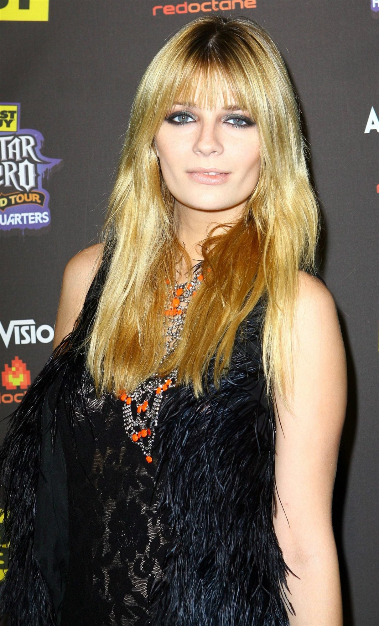 Mischa Barton leaked wallpapers