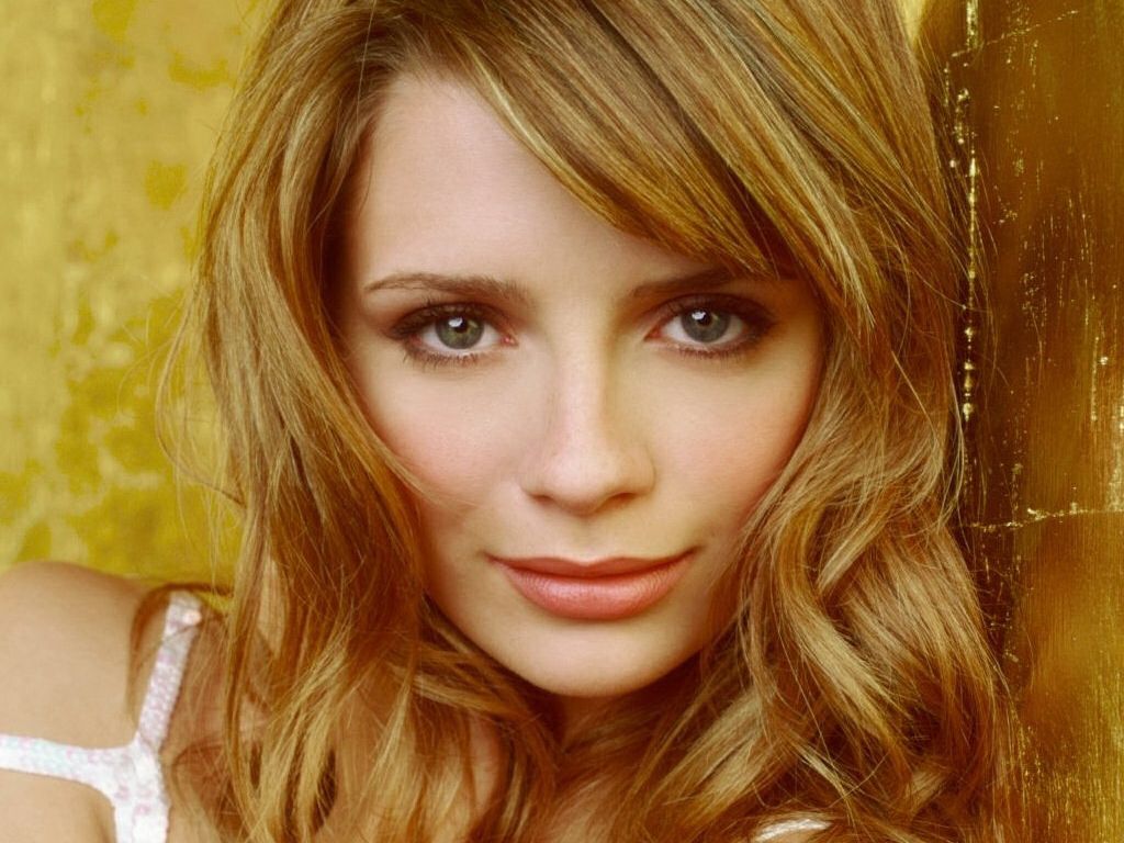 Mischa Barton leaked wallpapers