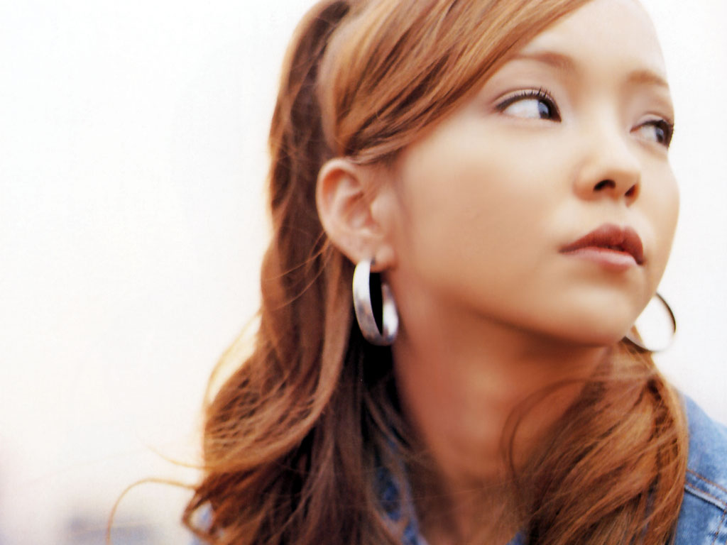 Namie Amuro leaked wallpapers