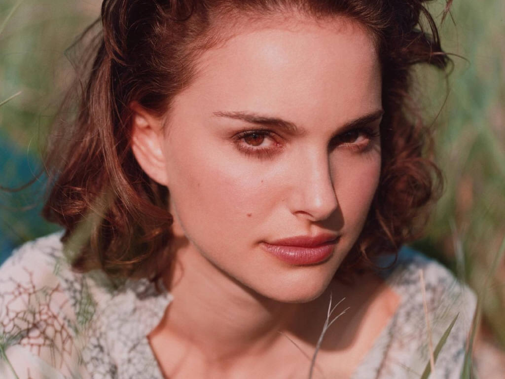 Natalie Portman leaked wallpapers