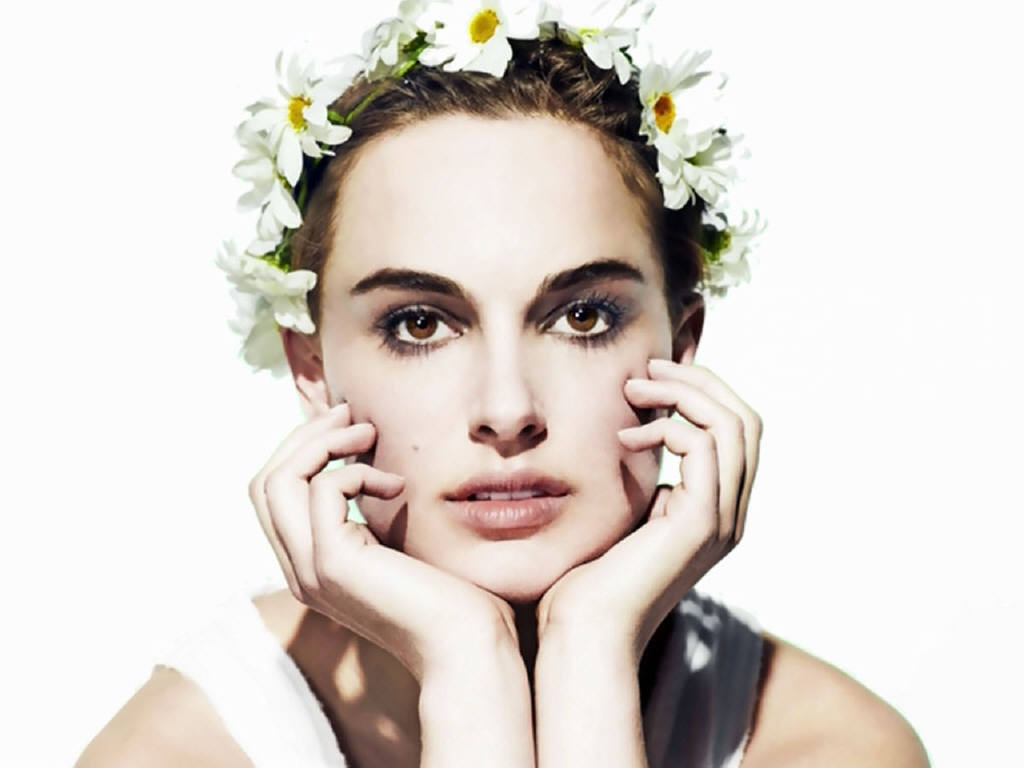 Natalie Portman leaked wallpapers