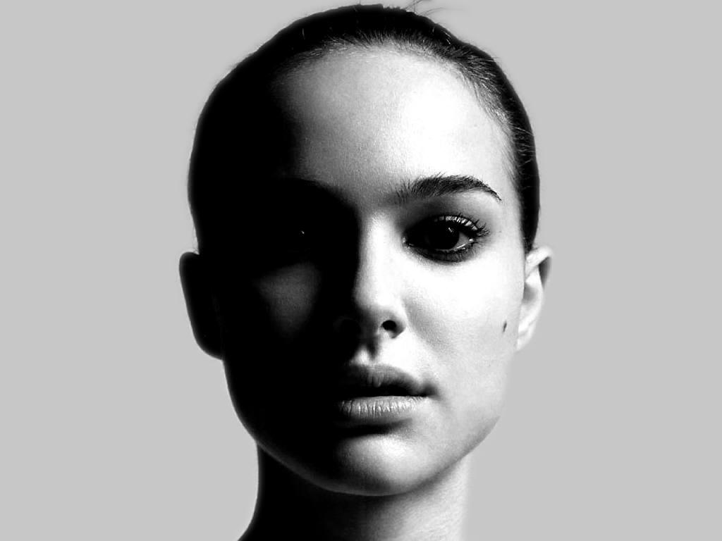 Natalie Portman leaked wallpapers