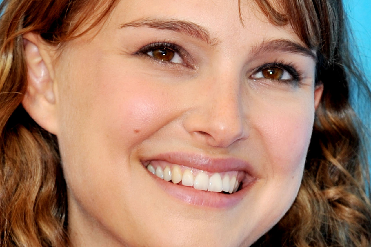 Natalie Portman leaked wallpapers