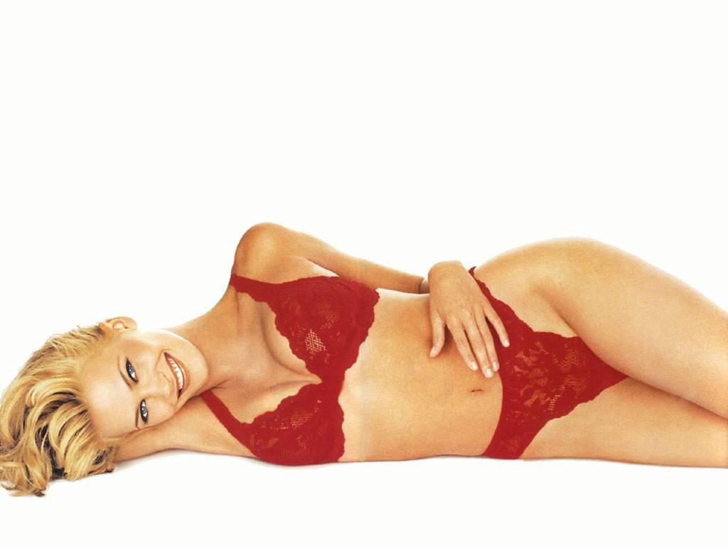 Natasha Henstridge leaked wallpapers