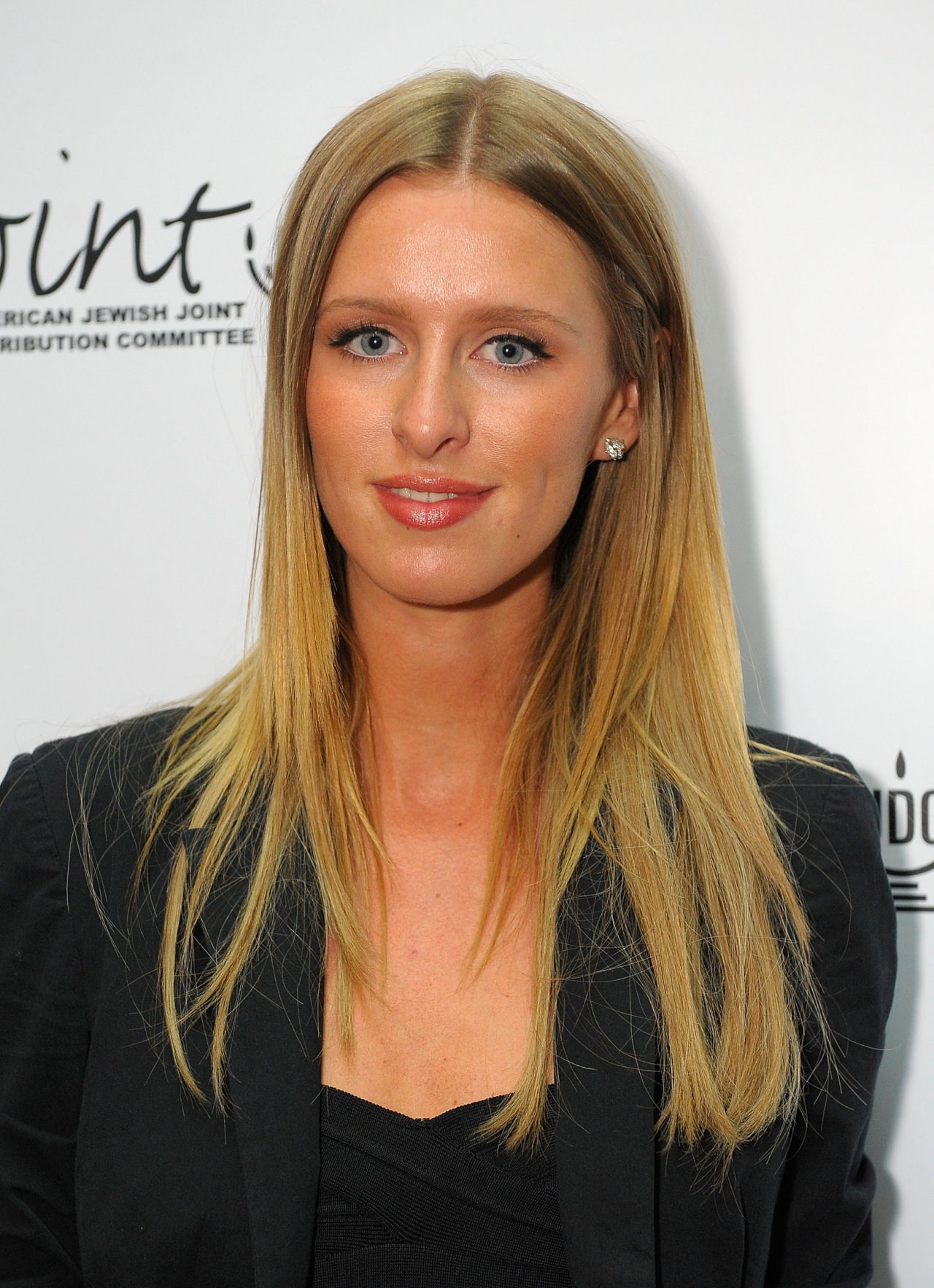 Nicky Hilton leaked wallpapers