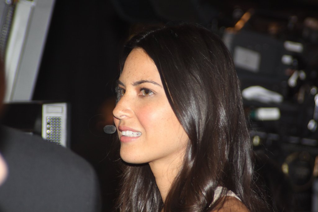 Olivia Munn leaked wallpapers