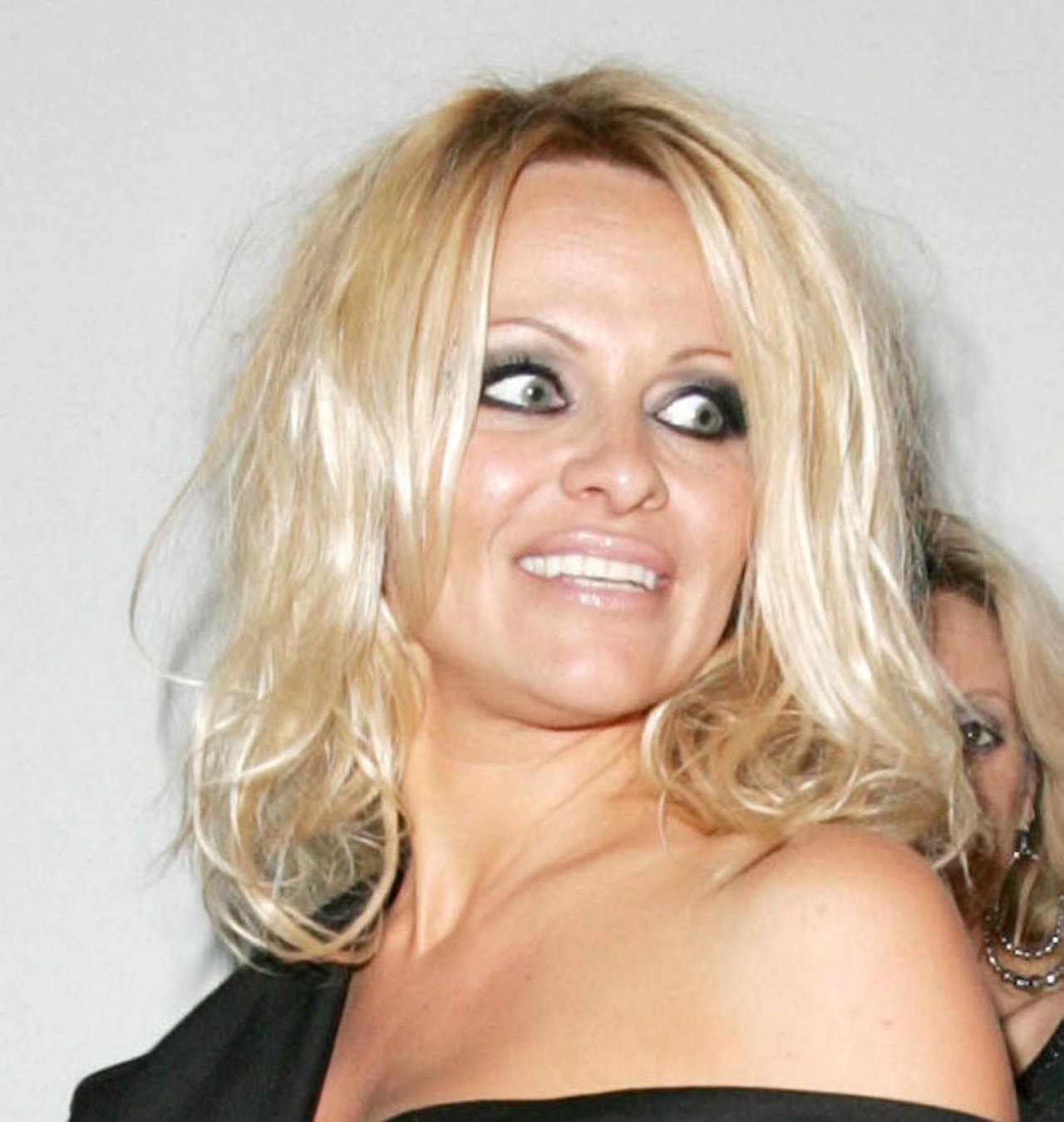 Pamela Anderson leaked wallpapers