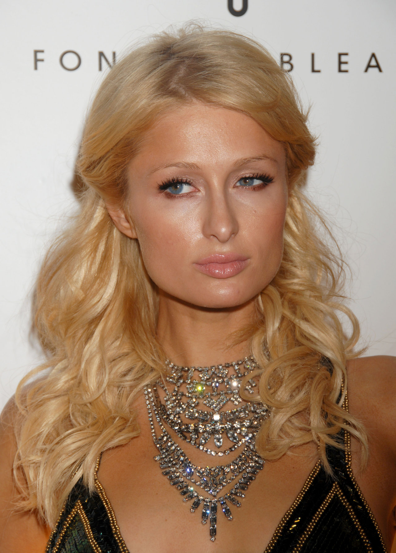 Paris Hilton leaked wallpapers