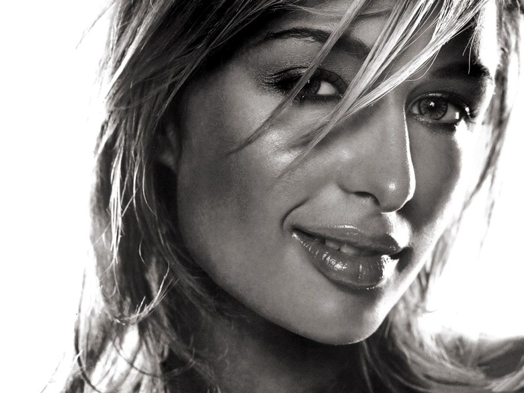 Paris Hilton leaked wallpapers