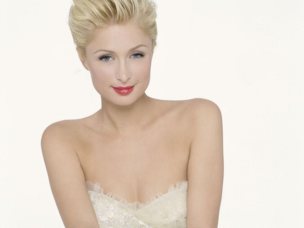 Paris Hilton leaked wallpapers