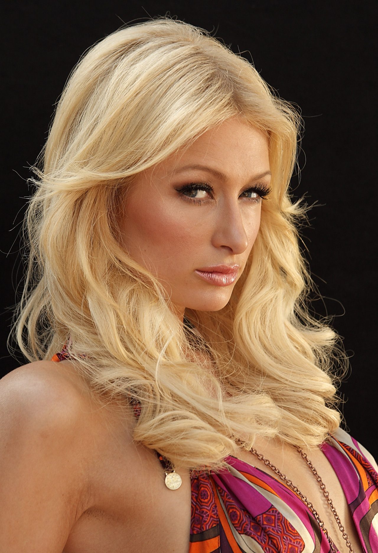 Paris Hilton leaked wallpapers