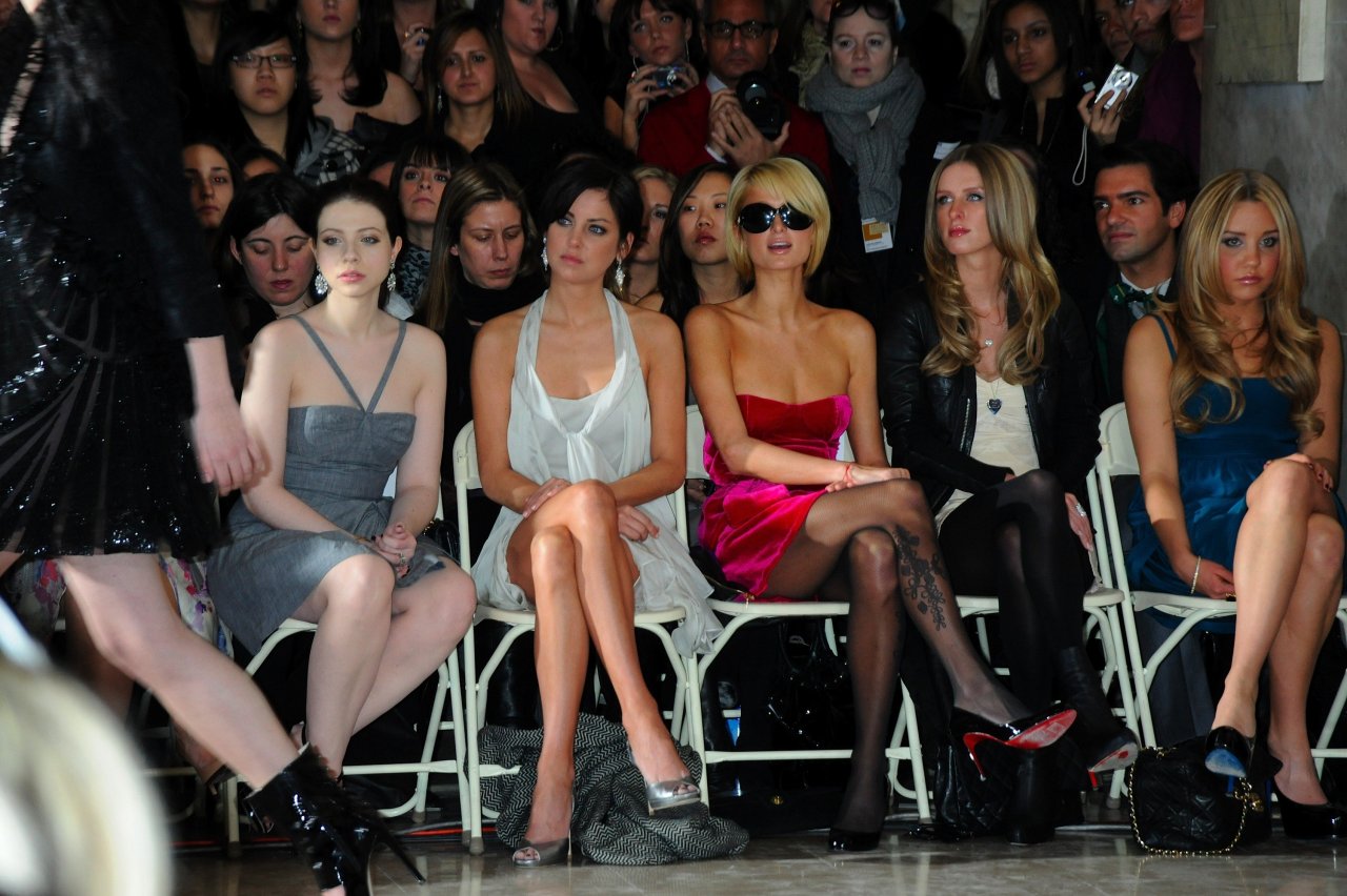 Paris Hilton leaked wallpapers