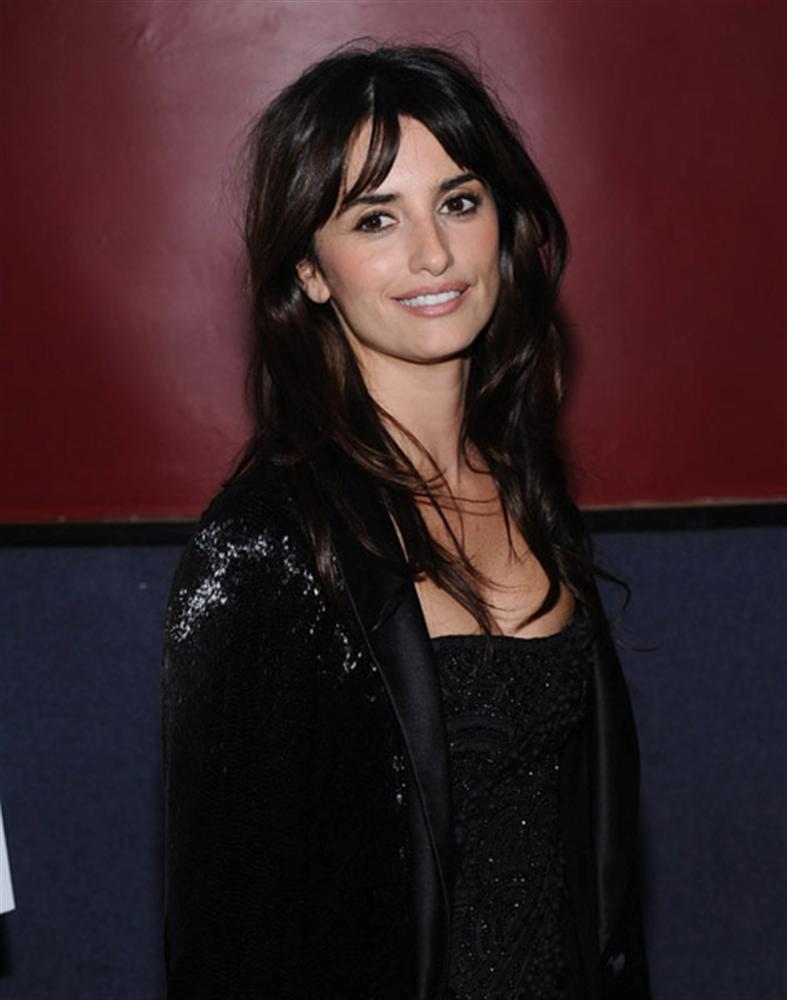 Penelope Cruz leaked wallpapers