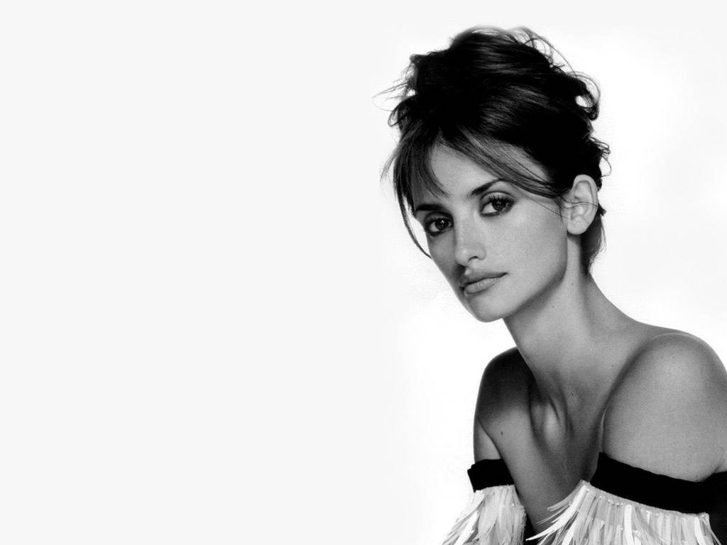 Penelope Cruz leaked wallpapers