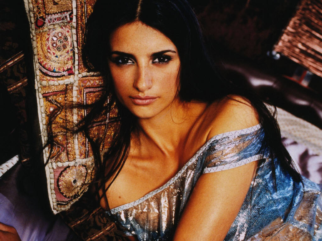 Penelope Cruz leaked wallpapers