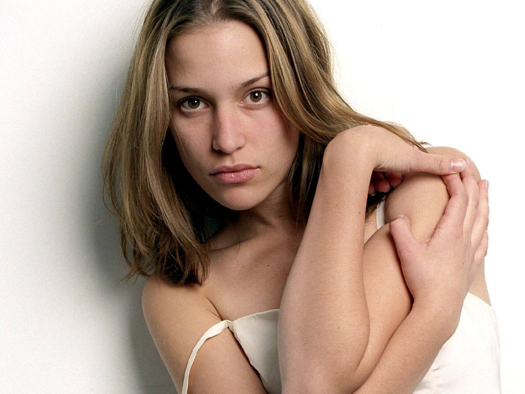 Piper Perabo leaked wallpapers