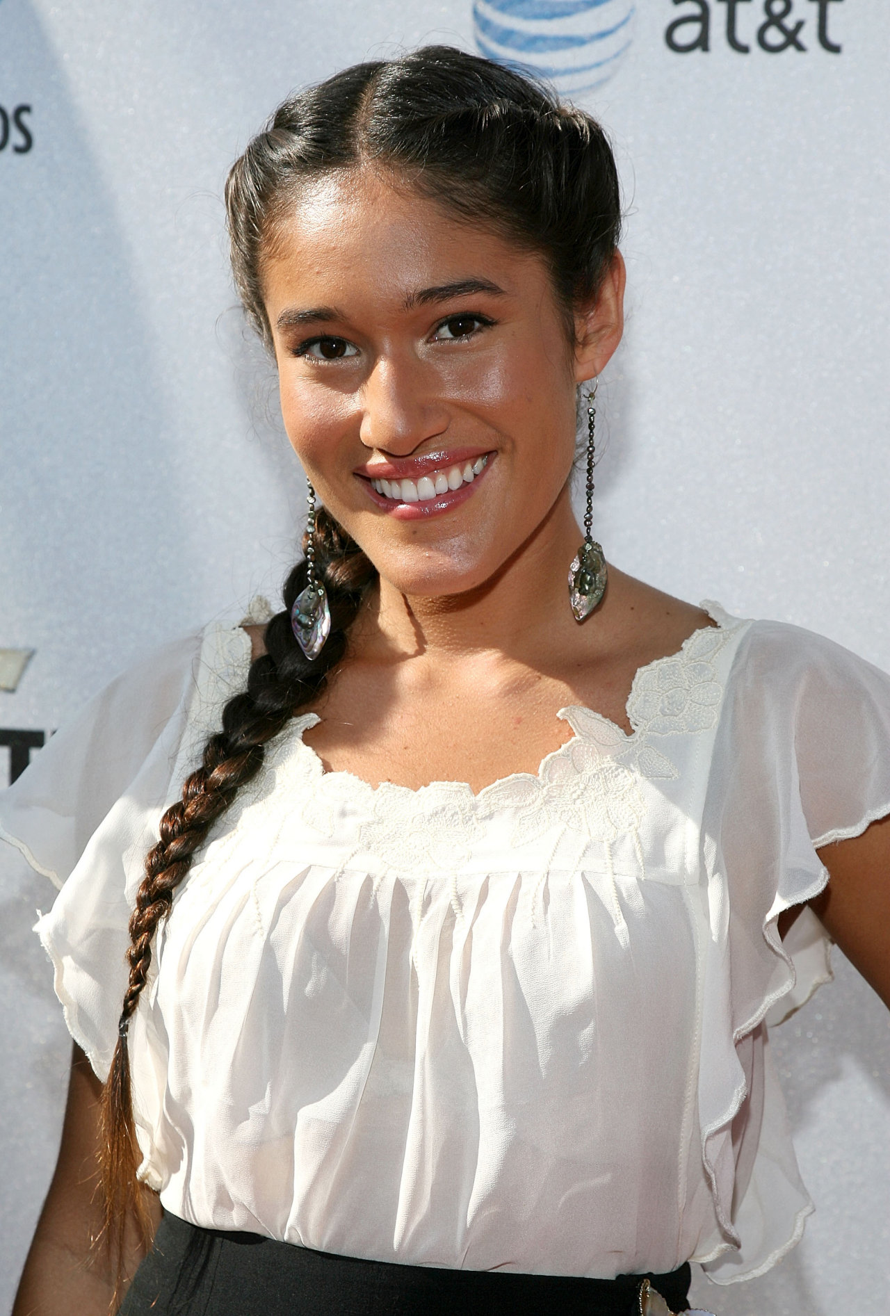 Q'Orianka Kilcher leaked wallpapers