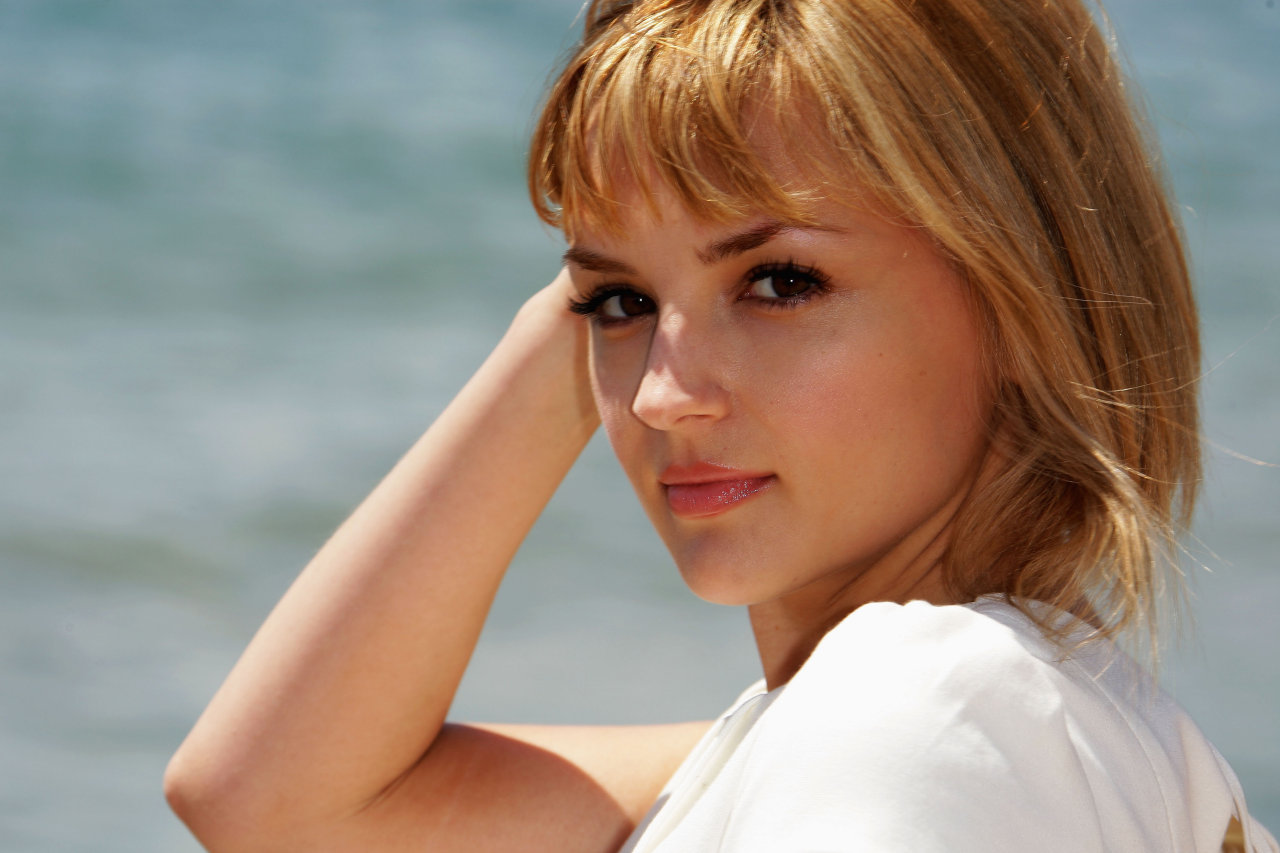 Rachael Leigh Cook leaked wallpapers