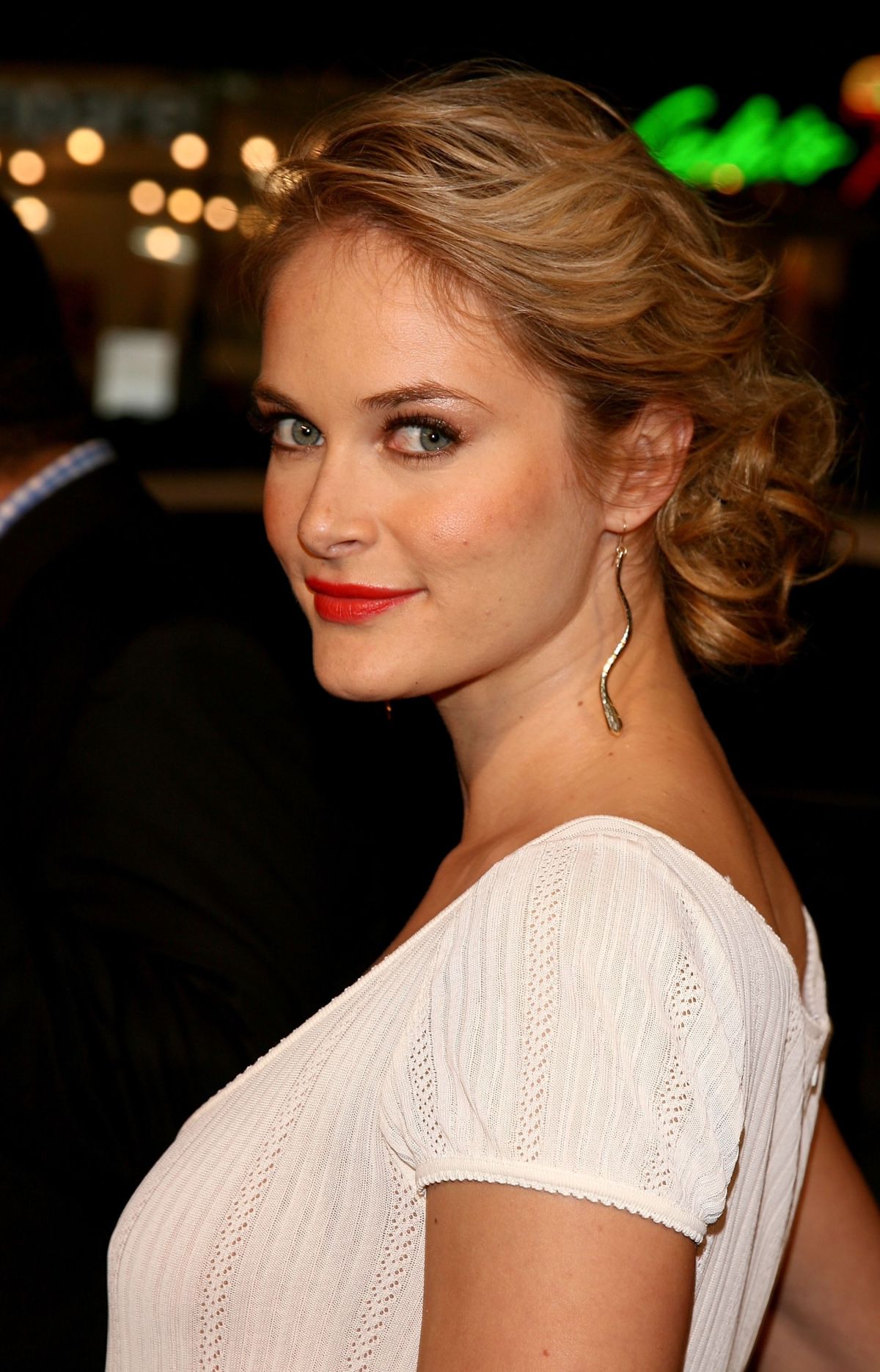 Rachel Blanchard leaked wallpapers