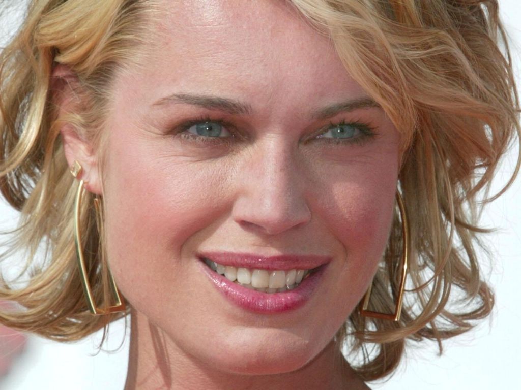 Rebecca Romijn Stamos leaked wallpapers